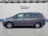 Used 2012 Toyota Sienna LE image 3