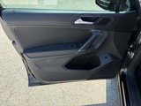 Used 2018 Volkswagen Tiguan SEL image 3