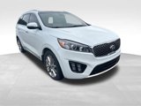 Used 2017 Kia Sorento SX image 2