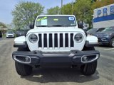 Used 2018 Jeep Wrangler Unlimited Sahara image 2