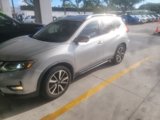 Used 2017 Nissan Rogue SL w/ SL Premium Package image 2
