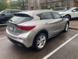 Used 2018 INFINITI QX30 Premium w/ Navigation Package image 3