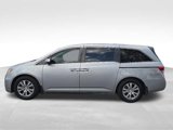 Used 2017 Honda Odyssey SE image 2