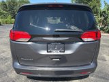 Used 2017 Chrysler Pacifica Touring image 4