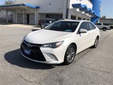 Used 2017 Toyota Camry SE image 4