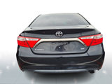Used 2017 Toyota Camry SE image 3