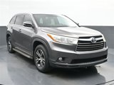 Used 2016 Toyota Highlander XLE image 2