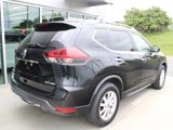 Used 2019 Nissan Rogue SV image 4