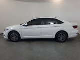 Used 2021 Volkswagen Jetta SE image 4
