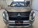 Used 2022 Mitsubishi Outlander SE image 2