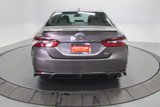 Used 2022 Toyota Camry SE image 4