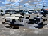 Used 2023 Nissan Rogue SV image 2