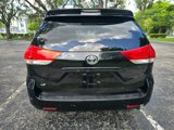 Used 2015 Toyota Sienna L image 6