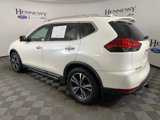 Used 2017 Nissan Rogue SL w/ SL Premium Package image 4