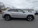 Used 2024 Volkswagen Atlas Cross Sport SE image 3