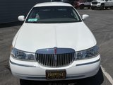 Used 2002 Lincoln Town Car Signature image 4