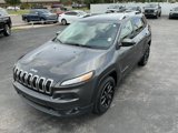 Used 2017 Jeep Cherokee Latitude image 4