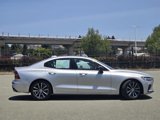 Certified 2022 Volvo S60 B5 Momentum image 2