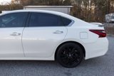 Used 2017 Nissan Altima 2.5 SR w/ Midnight Edition Package image 3