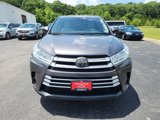 Used 2018 Toyota Highlander LE image 3