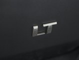 Used 2019 Chevrolet Traverse LT image 2