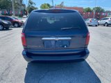 Used 2004 Chrysler Town & Country image 4