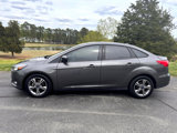 Used 2018 Ford Focus SE w/ SE Appearance Package image 6