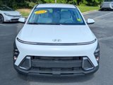 Used 2024 Hyundai Kona SE image 2
