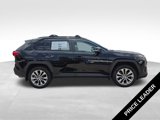 Used 2022 Toyota RAV4 XLE Premium image 4