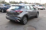 Used 2021 Nissan Kicks SV image 3