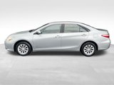 Used 2015 Toyota Camry LE image 2