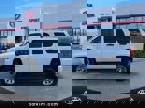 Used 2010 Chevrolet Tahoe LS image 2