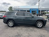 Used 2018 Chevrolet Traverse LT image 2