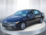 Certified 2025 Hyundai Elantra SE w/ Cargo Package image 2