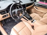 Certified 2025 Porsche Macan image 4