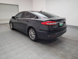 Used 2017 Ford Fusion SE w/ Fusion SE Technology Package image 5