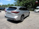 Used 2021 Toyota Highlander XLE image 5