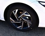 New 2025 Hyundai Elantra Sport image 6