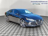 Used 2021 Nissan Altima 2.5 SR w/ SR Premium Package image 1