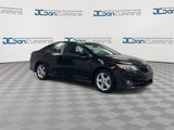 Used 2014 Toyota Camry L image 2
