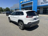 Used 2019 Jeep Cherokee Limited image 3