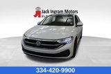 Certified 2022 Volkswagen Jetta SE image 1