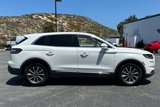 Used 2022 Lincoln Nautilus FWD image 2