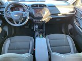 Used 2023 Chevrolet TrailBlazer LT image 2