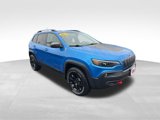 Used 2019 Jeep Cherokee Trailhawk w/ Cold Weather Group image 3