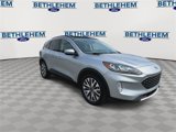 Used 2022 Ford Escape Titanium image 2