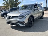 Used 2024 Volkswagen Tiguan SE image 3