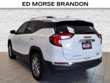 Used 2024 GMC Terrain SLT image 3