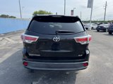 Used 2016 Toyota Highlander XLE image 3