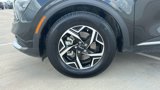 Used 2023 Kia Sportage LX image 6